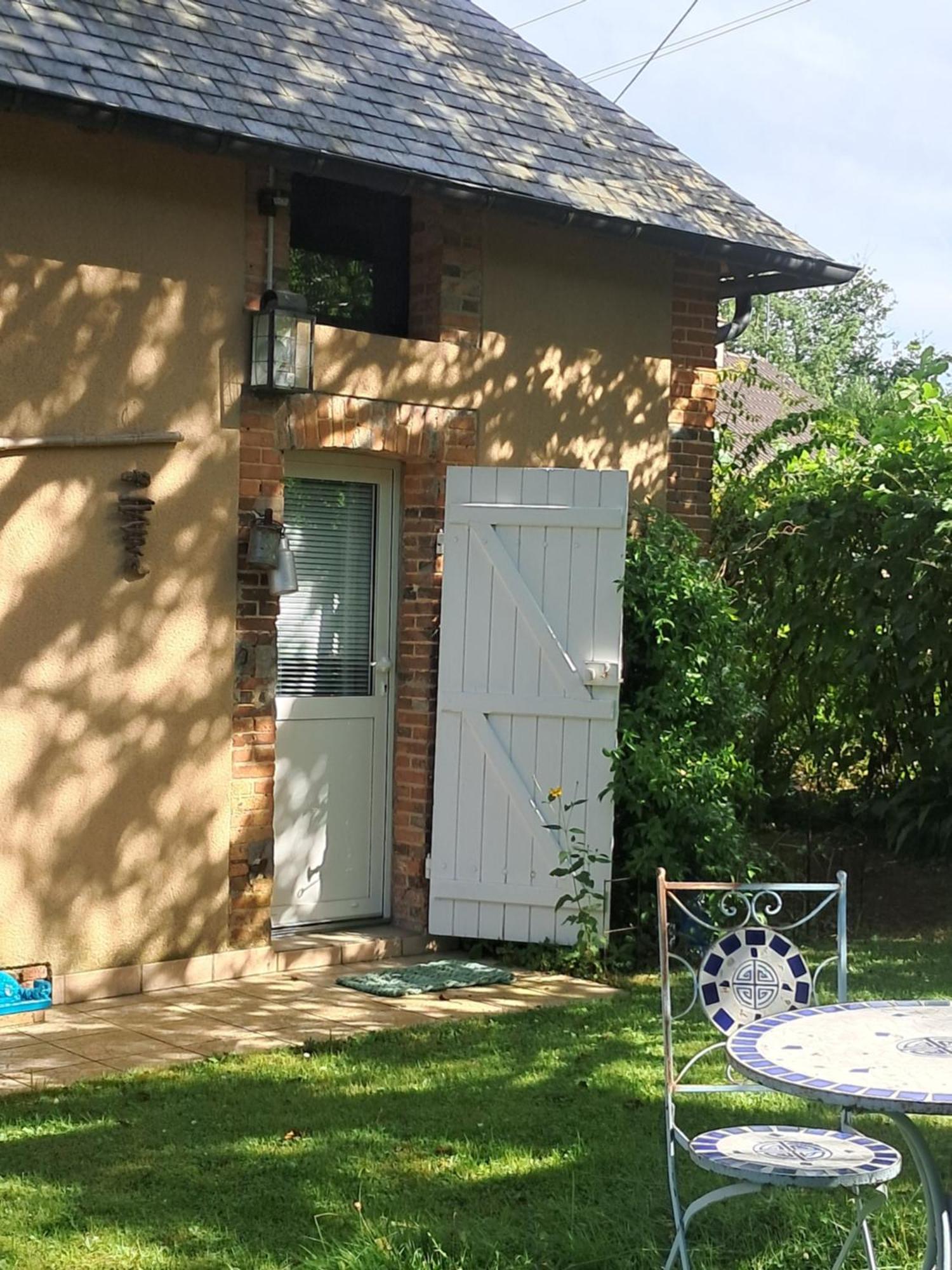 Le Buisson De La Gariole Bed & Breakfast Aubigny-sur-Nère Екстериор снимка