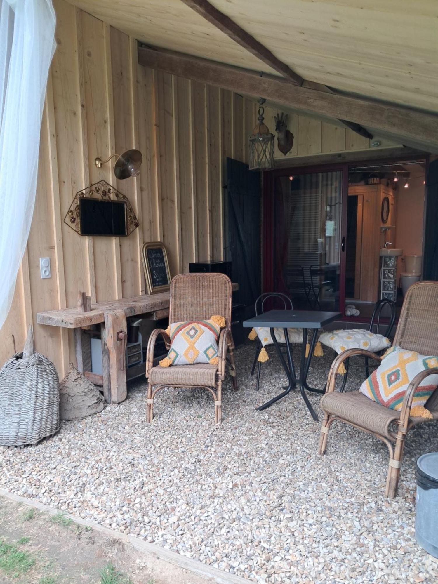 Le Buisson De La Gariole Bed & Breakfast Aubigny-sur-Nère Стая снимка